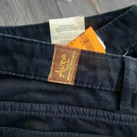 Aura jeans - Picture 3 of 5